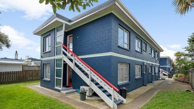 8/218 Onepu Road, Lyall Bay, Wellington