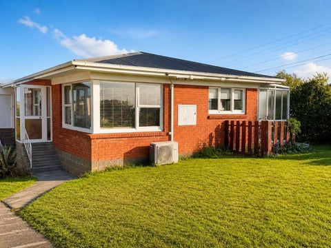 1/24 Knights Road, Rothesay Bay, Auckland