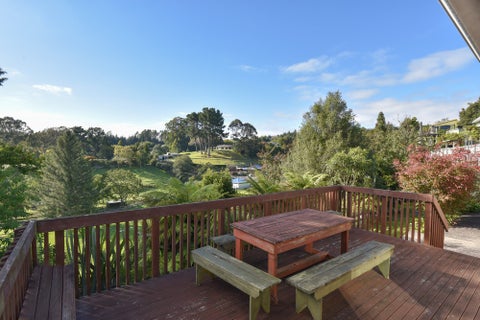 8A Taiporutu Place, Springfield, Rotorua