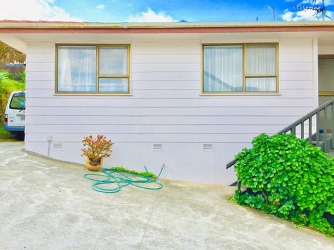 61A Sunset Road, Totara Vale, Auckland