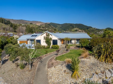24 Highfield Grove, Richmond