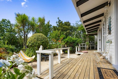 36 South Lynn Road, Titirangi, Auckland