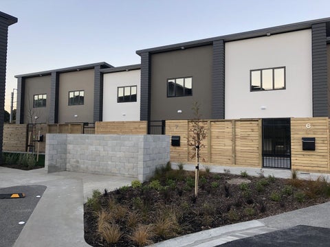 9/9 Surrey Street, Tawa, Tawa