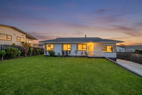 10 Kopu Place, Clendon Park, Auckland