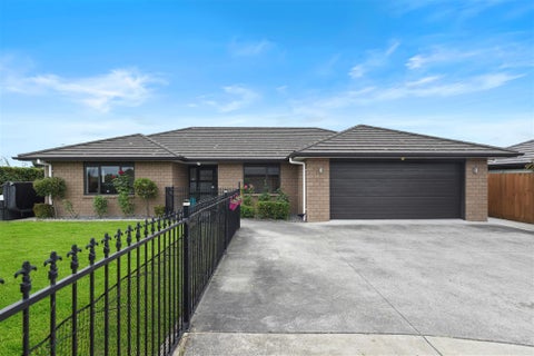 8 Allgood Place, Rototuna North, Hamilton