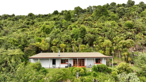 6 Arapito Road, Karamea, Karamea