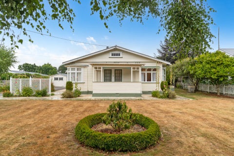 18 Kuratawhiti Street, Greytown, Greytown