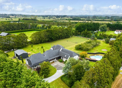132 Taupaki Road, Henderson