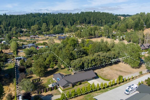 11 Long Grass Place, Wanaka