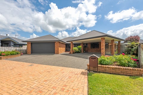 4 Azara Court, Milson, Palmerston North