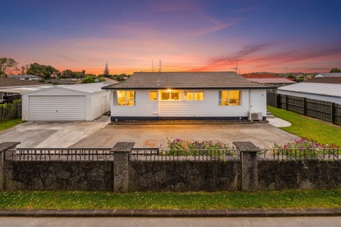 11 Jodie Place, Flat Bush, Auckland