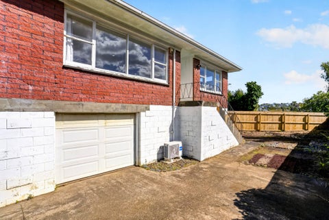 3/155 Shakespeare Road, Milford, Auckland