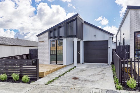 20 Papai Lane, Massey, Auckland