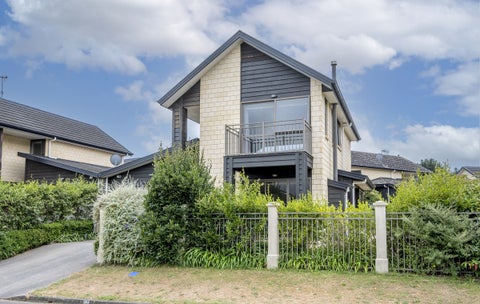 3 Bluewater Place, Paraparaumu