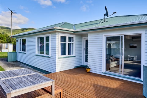 31 Larsen Crescent, Tawa, Wellington