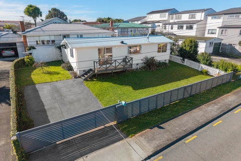2/15 Adriatic Avenue, Henderson, Auckland