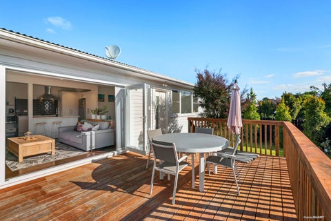 5A Taipari Road, Te Atatu Peninsula, Auckland