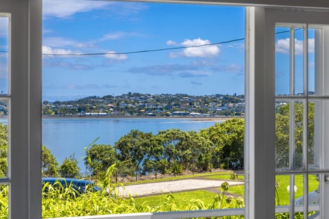 3 Marine Terrace, Bayswater, Auckland
