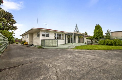 36 John F Kennedy Drive, Milson, Palmerston North