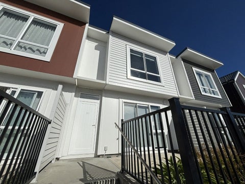 30/30 Adventure Drive, Whitby, Porirua