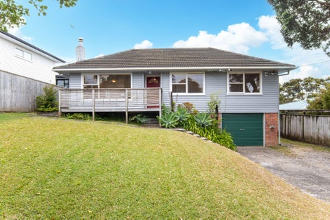 32 Taupo Street, Green Bay, Auckland
