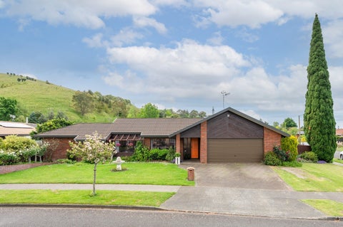 2 Webb Place, Taradale, Napier
