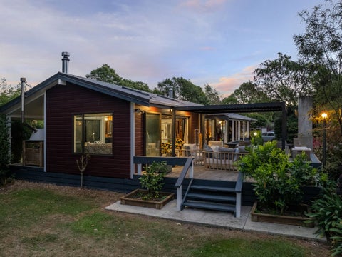 1127 State Highway 1, Te Horo
