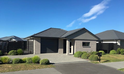 96 Sunline Avenue, Lincoln, Lincoln
