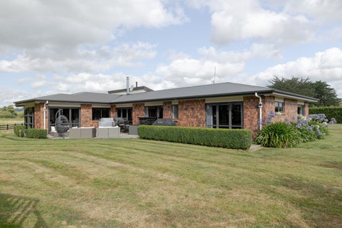 37 Tawera Road, Mangatainoka, Pahiatua