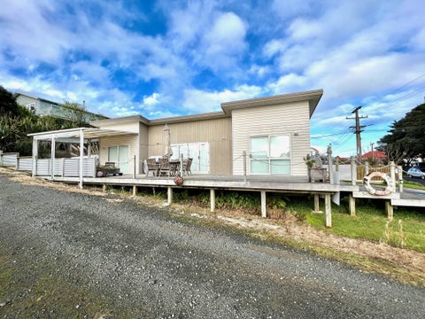 53B Wallis Street, Raglan