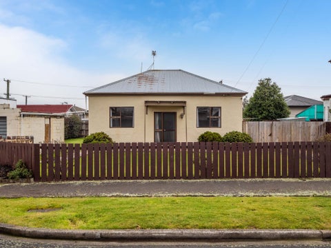 22 Queen Street, Brighton, Dunedin