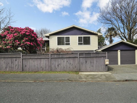 5 Norfolk Street, Belmont, Lower Hutt