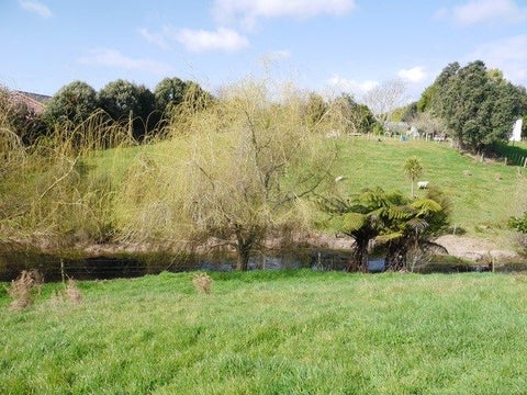 12 Onaero Beach Road, Onaero, Urenui