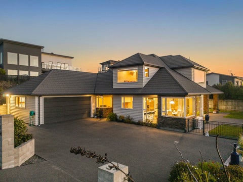 18 Kahurangi Heights, Aotea, Porirua