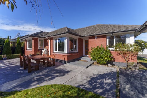 27 Beatrice Place, Avonhead, Christchurch