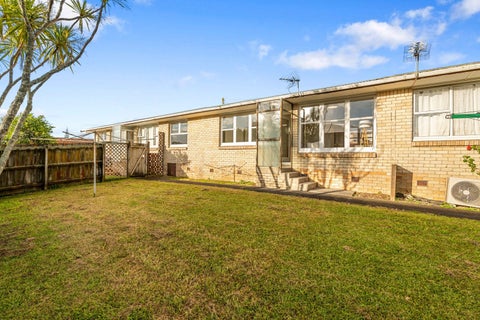 2/7 Laburnum Road, New Windsor, Auckland