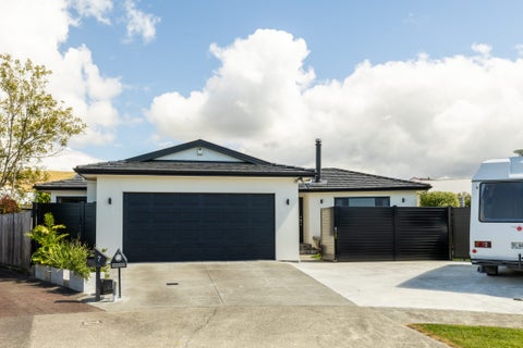 9 Bassett Place, Taradale, Napier