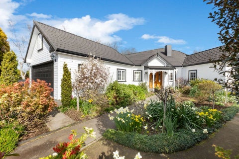 424 Mangorei Road, Highlands Park, New Plymouth