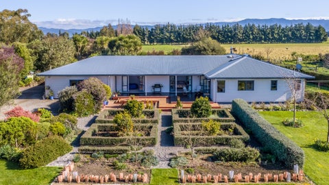 100 Battersea Road, Morison Bush, Greytown