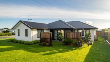 2 Youngberry Drive, Richmond