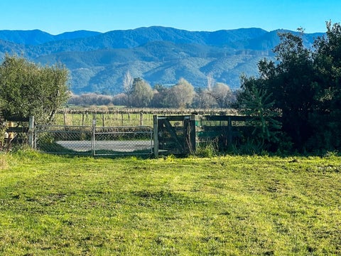 103A Lincoln Road, Carterton
