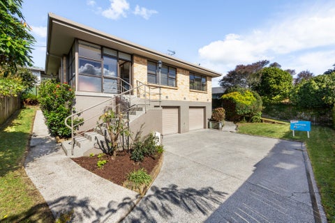 5A Holden Avenue, Forest Lake, Hamilton