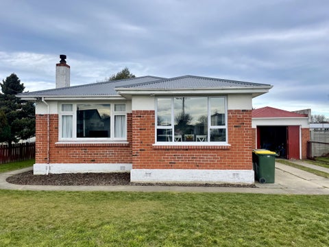 61 Johnson Street, Milton