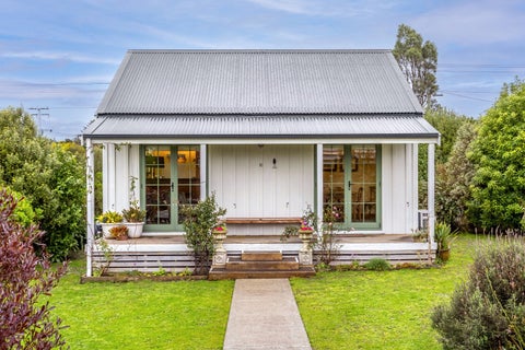 10 Waite Street, Featherston