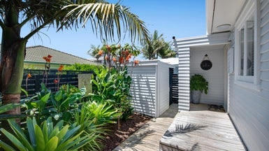 4 Ross Crescent, Orewa, Orewa