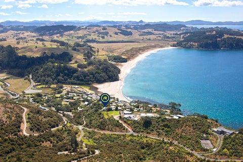 69 Pye Place, Hot Water Beach, Whitianga