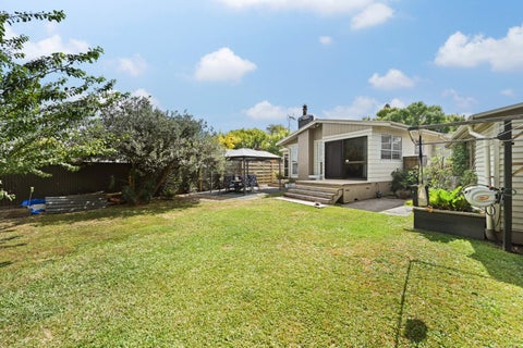 73 Oakfield Crescent, Pukete, Hamilton