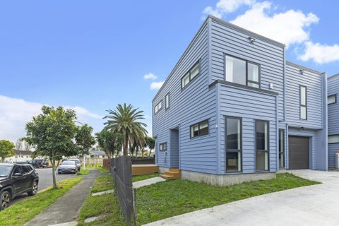 52A Convair Crescent, Mangere, Auckland