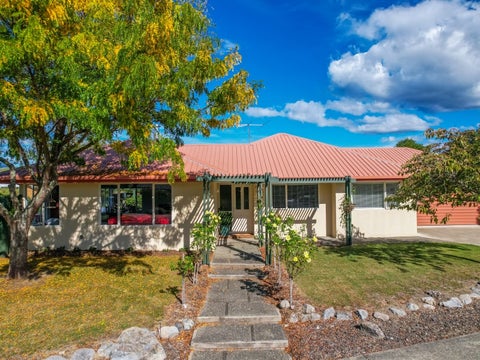 14 Whiting Drive, Wakefield, Wakefield