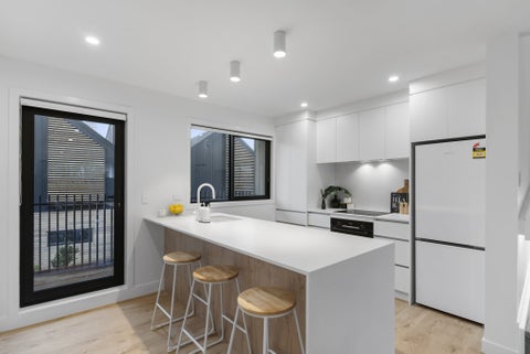 4/47 Taipari Road, Te Atatu Peninsula, Auckland